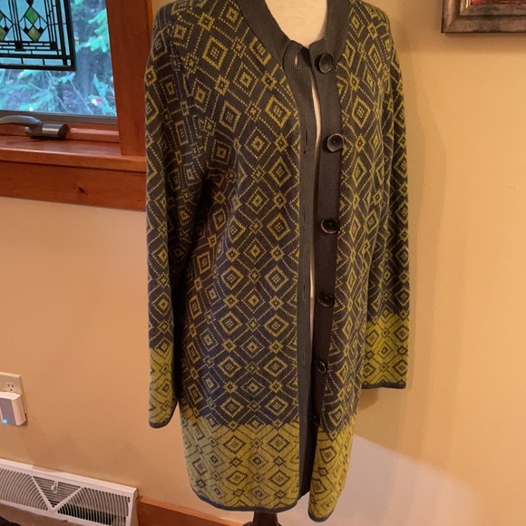 Nomadic Traders Patterned Sweater Coat - Picture 2 of 13